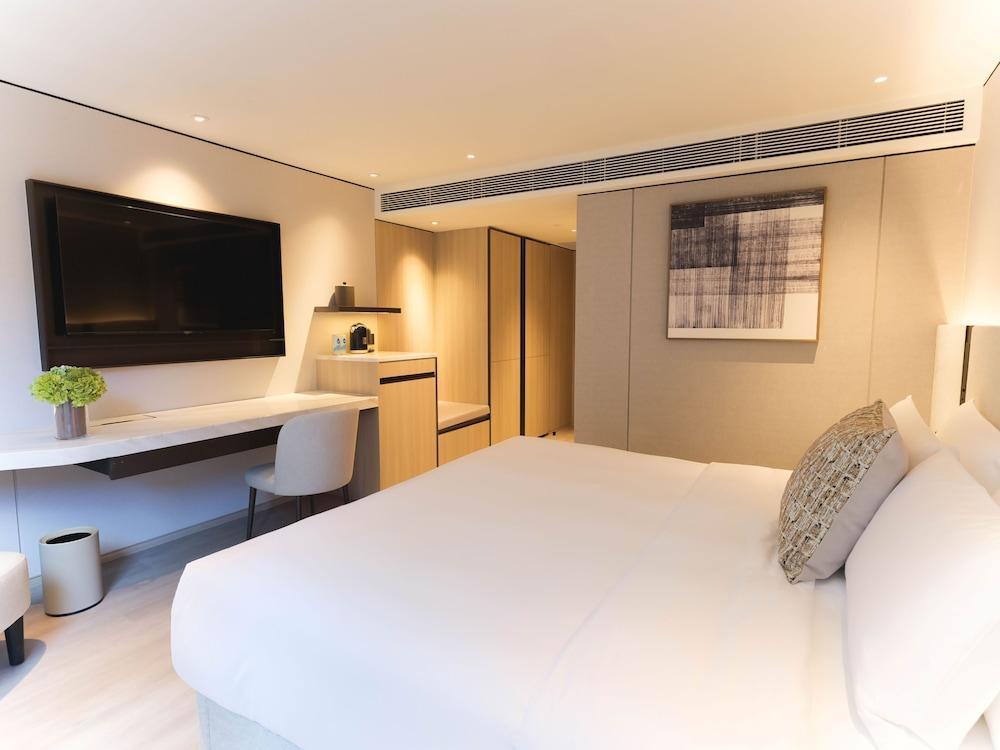 The Bauhinia Hotel - Central Room Type - Premium Room