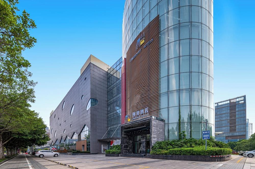 Trendy Romantic Hotel Guangzhou Baoneng