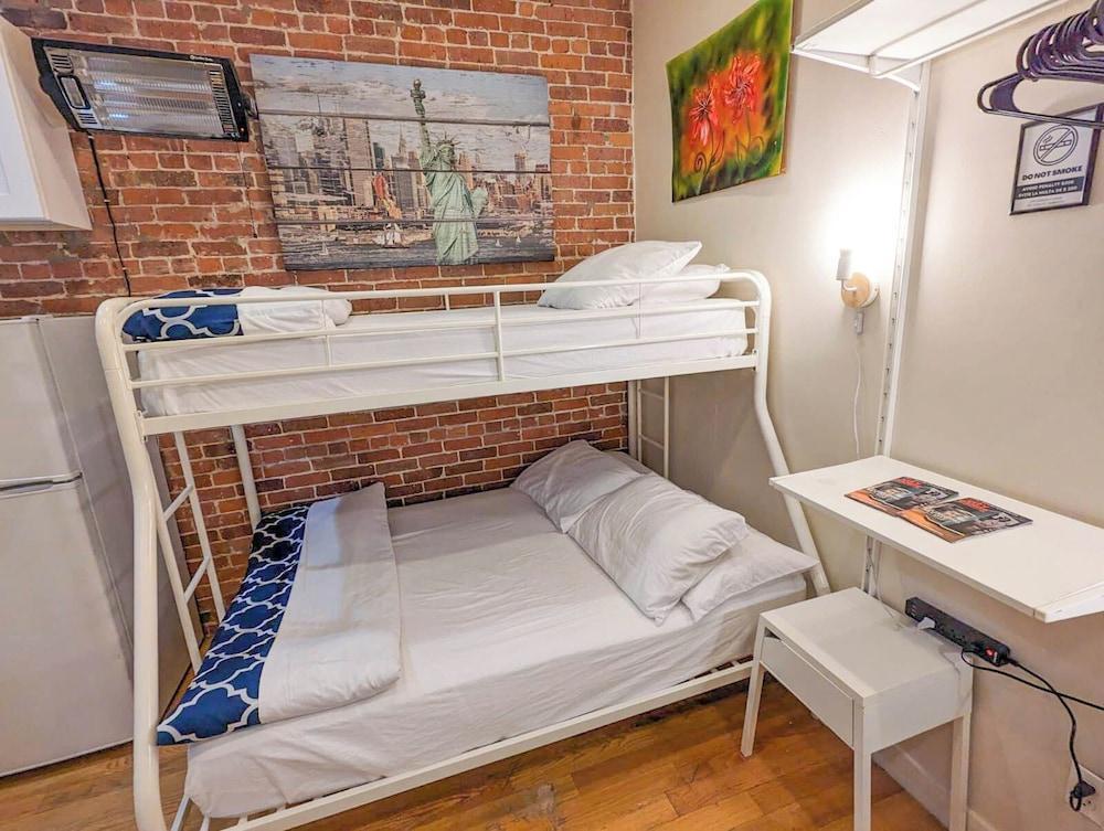 Iconic Hotel Room Type - Standard Studio