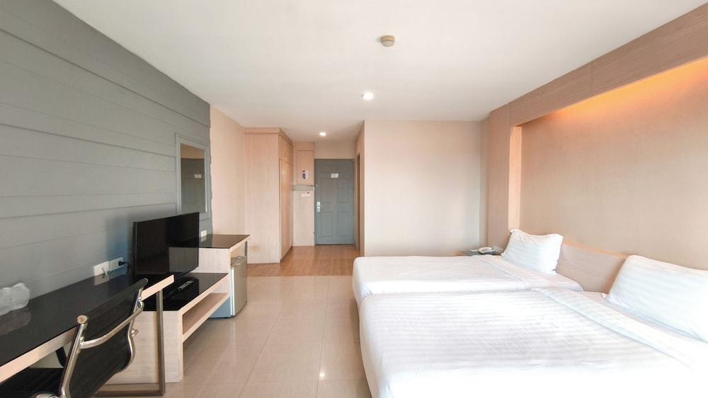Avana Residence Room Type - Deluxe Twin Room, 1 Bedroom