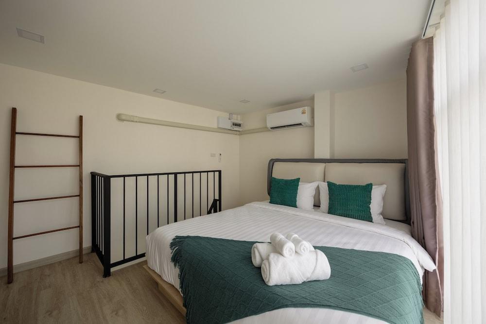 Diff Apartel Room Type - Deluxe Duplex