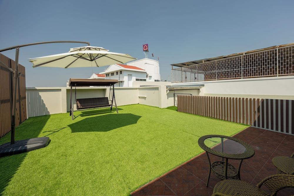 Diff Apartel - Tap to explore photos