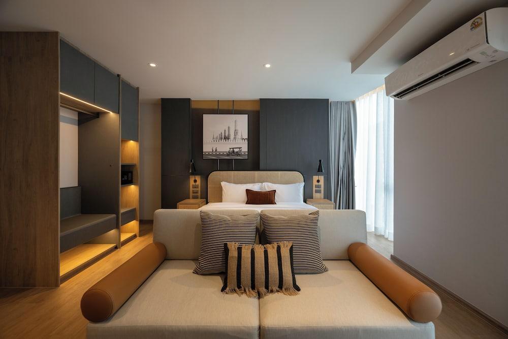 The Moment Room Type - Deluxe Double Room, Balcony, City View