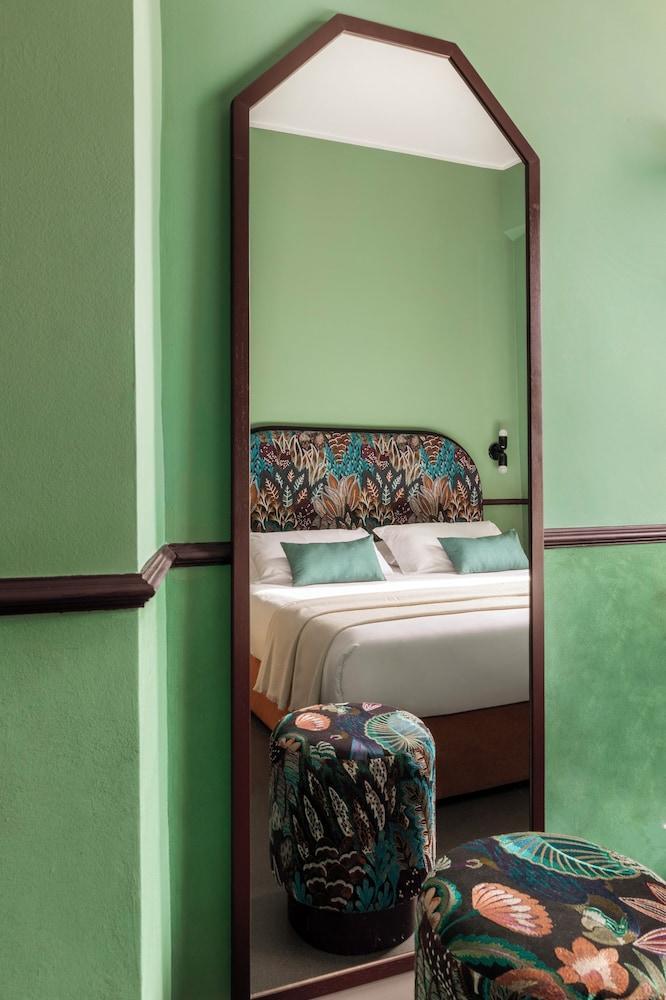Barberini Retreat Boutique Hotel - Tap to explore photos