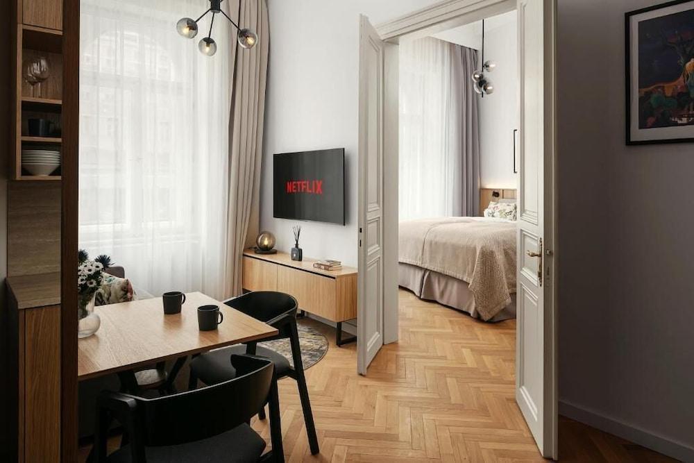 Six Residences Prague Room Type - Classic Apartment, 1 Bedroom, Non Smoking, Air conditioning