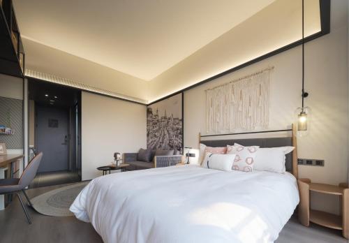 Shanghai T+ Hotel Room Type - Double Room Apartment