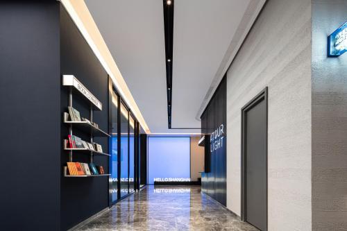Atour Light Hotel Shanghai Daning International Shibei Gaoxin