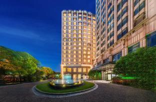Crystal Orange Hotel Shanghai Changfeng Business Zone - Tap to explore photos