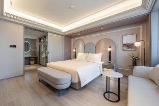 Atour X Hotel Shanghai Anting Metro Station - Tap to explore photos