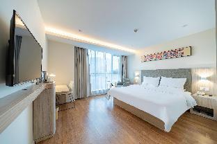 Hanting Hotel Shanghai Middle Ring Hunan Road                                               - Tap to explore photos