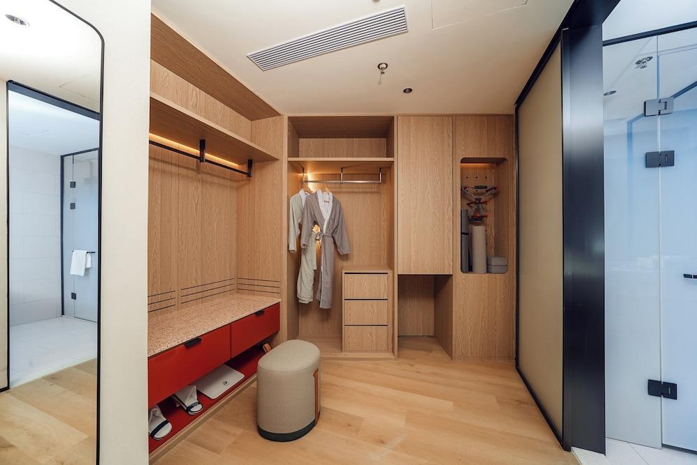 EVEN Hotel Shanghai Jinqiao by IHG Room Type - Even Suite