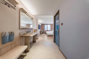 Hanting Hotel Shanghai Pujiang Hi-tech Zone - Tap to explore photos