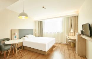 Hanting Hotel Shanghai Meiling North Road Metro Station - Tap to explore photos