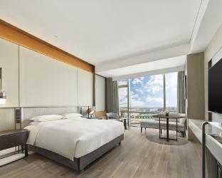 Hyatt Regency Shanghai Songjiang Room Type - 1 King Bed, Lake View