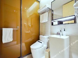 Ruoting Hotel (Shanghai Lianhua South Road) - Tap to explore photos