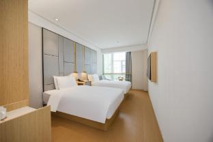 Ji Hotel Shanghai Jiading Qinghe Road Room Type - Senior Twin Room-Family