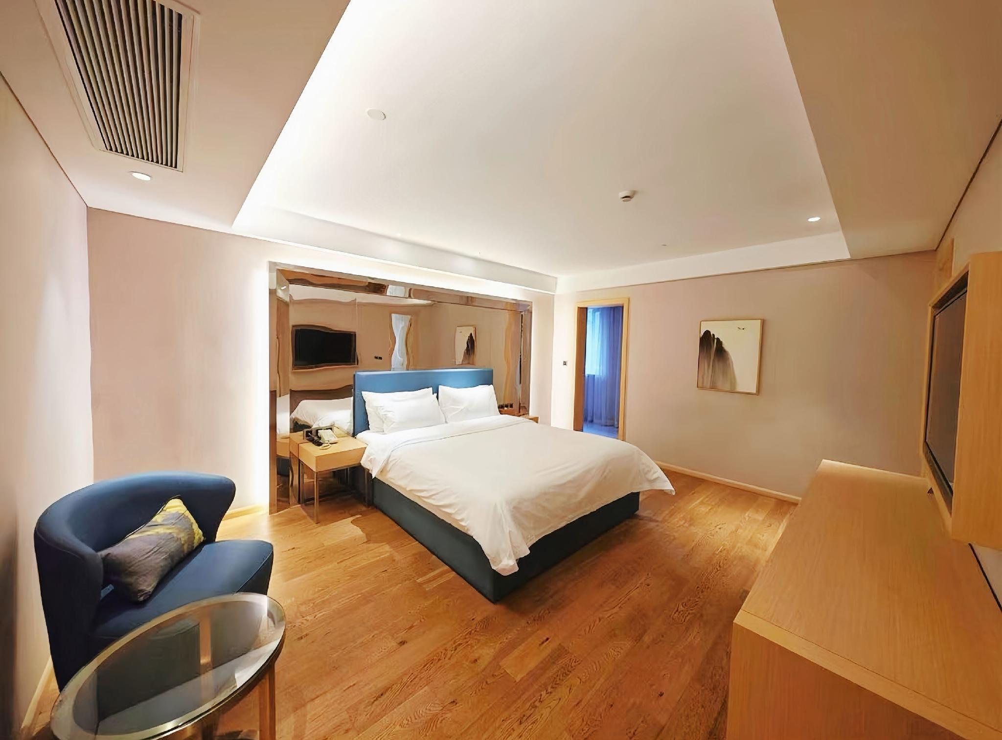 Ji Hotel Shanghai Jiuting Science and Technology City - Tap to explore photos
