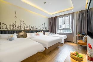 Meego Smart Select Hotel Room Type - Superior Family Room
