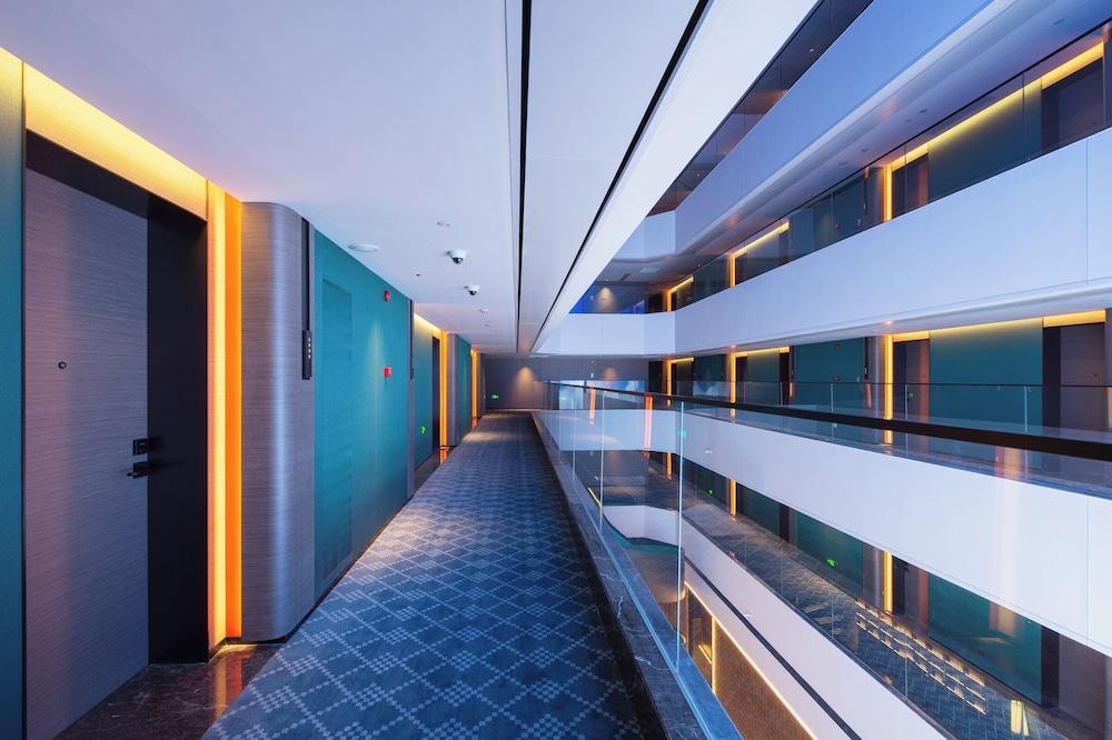Novotel Shanghai Lingang - Tap to explore photos