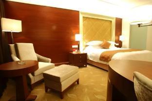 Jinyan Hotel Room Type - Executive Room King
