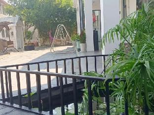 Mishe Shijian Boutique Hostel - Tap to explore photos
