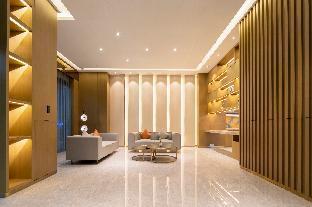 Orange Hotel Guangzhou Shiling Leather City - Tap to explore photos
