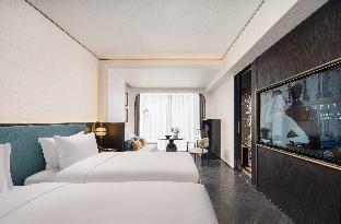 Sofitel Shanghai North Bund Room Type - LUXURY ROOM, 2 Single Size Beds, City View