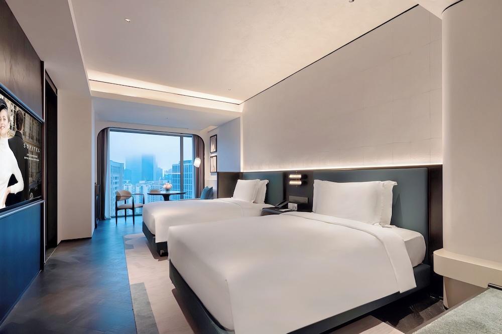 Sofitel Shanghai North Bund - Tap to explore photos