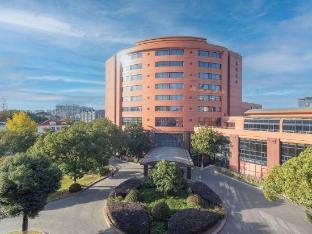 Qingpu Hotel