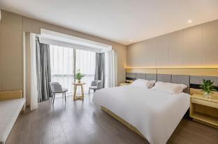 Yizhou Hotel