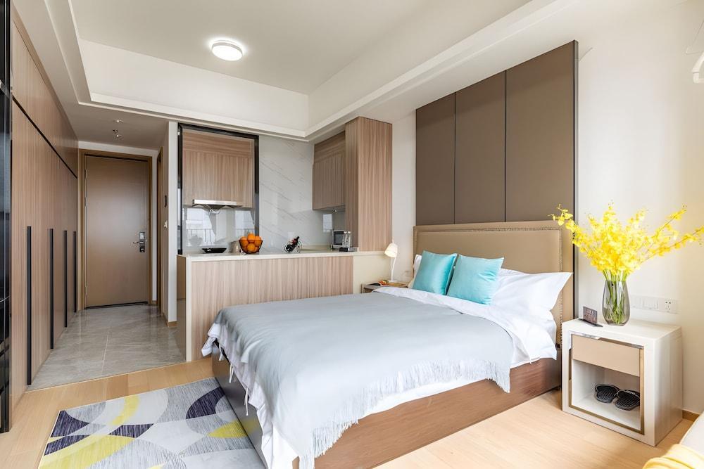 Yazhi Apartment Room Type - Comfort Double Room, City View
