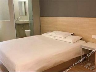 Xingyu Hotel Apartment - Tap to explore photos