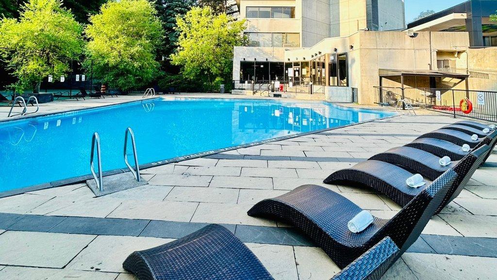 Crowne Plaza TORONTO - NORTH YORK by IHG - Tap to explore photos