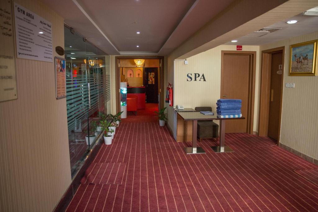 Saffron Boutique Hotel - Tap to explore photos