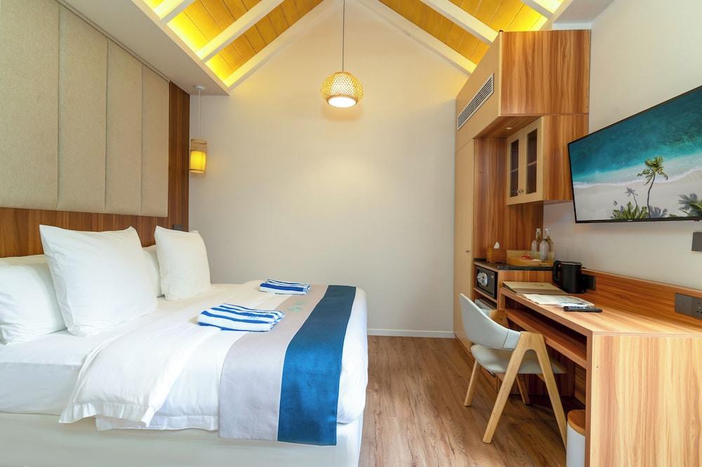 ARIA Beach Ukulhas Room Type - Deluxe Double or Twin Room with Pool Access ARIA Beach Ukulhas Room Type - Deluxe Double or Twin Room with Pool Access