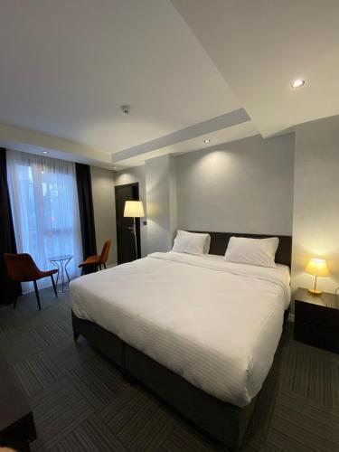 Grand Armada Hotel Room Type - Suite with City View