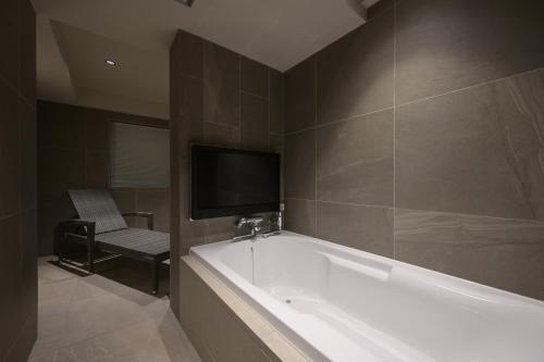 HOTEL MINATO Azabu-juban Room Type - King Room with Two King Beds
