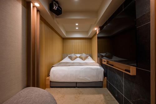 HOTEL MINATO Azabu-juban - Tap to explore photos
