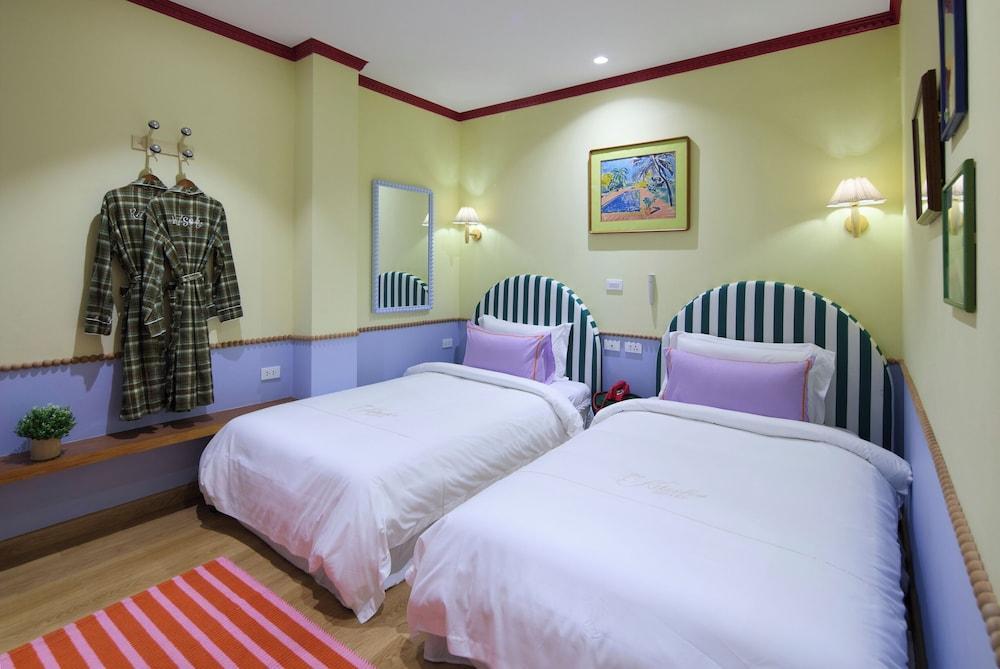 KITSCH HOTEL Room Type - Room, 2 Twin Beds