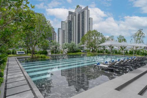 La Clef Bangkok by The Crest Collection - Tap to explore photos