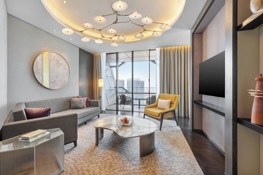 Mandarin Oriental Downtown, Dubai Room Type - Suite (Panoramic View)