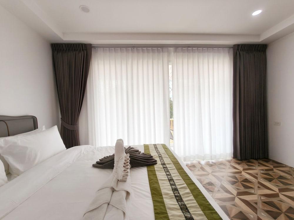 OYA International Resort Phuket Room Type - Deluxe Double Room, Balcony, City View
