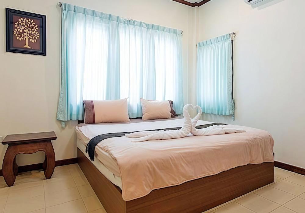 OYA International Resort Phuket Room Type - Standard Studio Suite, Balcony, Garden View