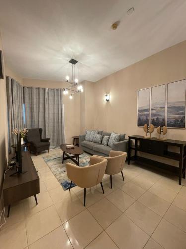 Marbella Grand Holiday Homes - Al Nahda 1 - Tap to explore photos
