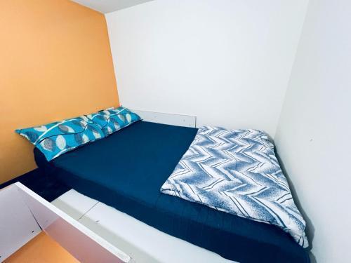 Moon Backpackers Burjman Exit 2, Family Partitions, Loft partitions, - Tap to explore photos