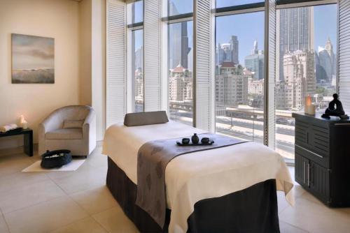 Emaar Residences - Tap to explore photos