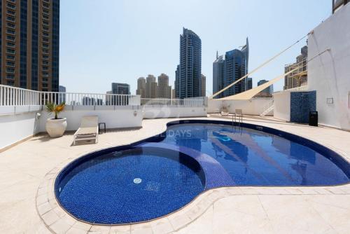 Serene 1BR with Stunning Marina Views @DubaiMarina - Tap to explore photos