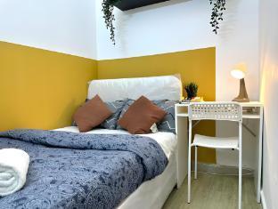 Couple Partition Room in Tecom Near Metro Room Type - Double Economy
