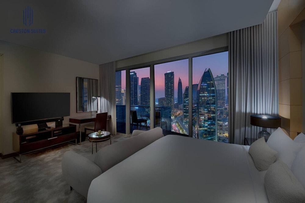 Creston Suites Vacation Homes Rental - The Dubai Mall Residences Room Type - Design Studio - B, 1 King Bed, Balcony, City View Creston Suites Vacation Homes Rental - The Dubai Mall Residences Room Type - Design Studio - B, 1 King Bed, Balcony, City View