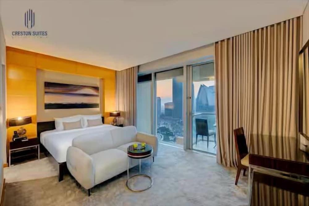 Creston Suites Vacation Homes Rental - The Dubai Mall Residences Room Type - Premium Studio B Downtown | Burj Khalifa View + Dubai Mall Access, Pool & Parking Creston Suites Vacation Homes Rental - The Dubai Mall Residences Room Type - Premium Studio B Downtown | Burj Khalifa View + Dubai Mall Access, Pool & Parking
